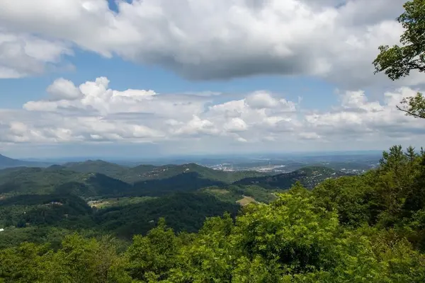 19 Laurel Top Way, Gatlinburg, TN 37738