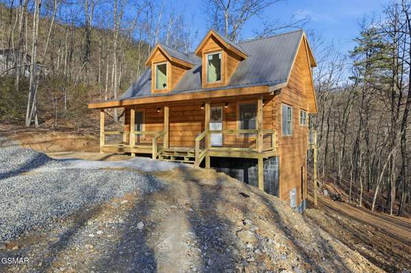 954 Glasgow Street, Sevierville, TN 37876