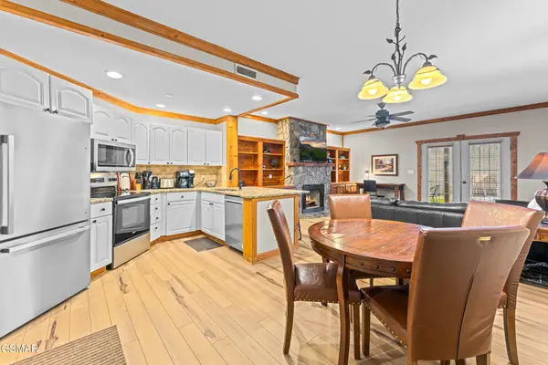 206 Forrest Loop Way #15, Gatlinburg, TN 37738