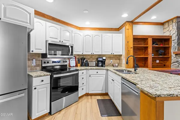 206 Forrest Loop Way #15, Gatlinburg, TN 37738