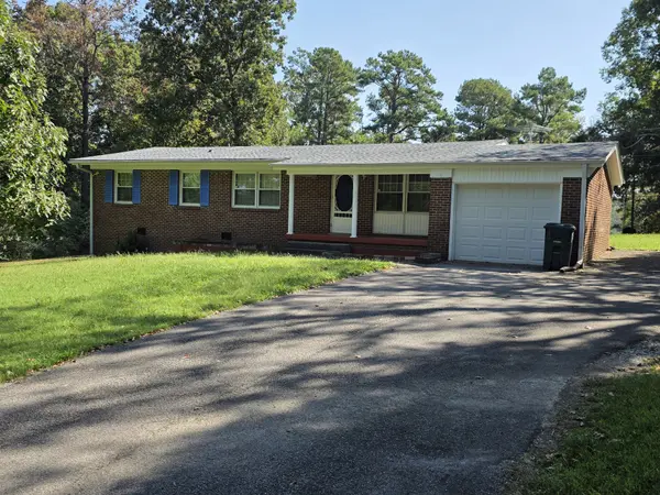 402 Broadview Dr, Dickson, TN 37055