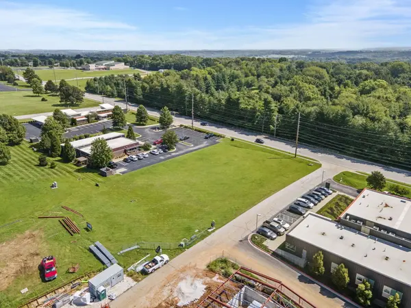 2265 S Blackman RD, Springfield, MO 65809