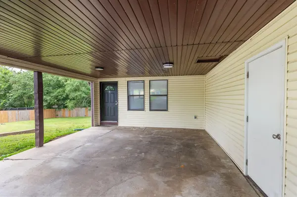 337 Hawthorne ST, Hollister, MO 65672