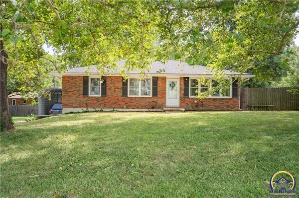 903 West ST,  Tonganoxie,  KS 66086