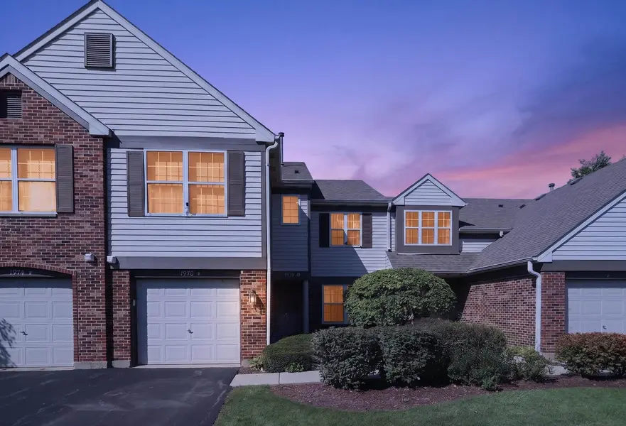 1970 Gary CT #B, Schaumburg, IL 60193