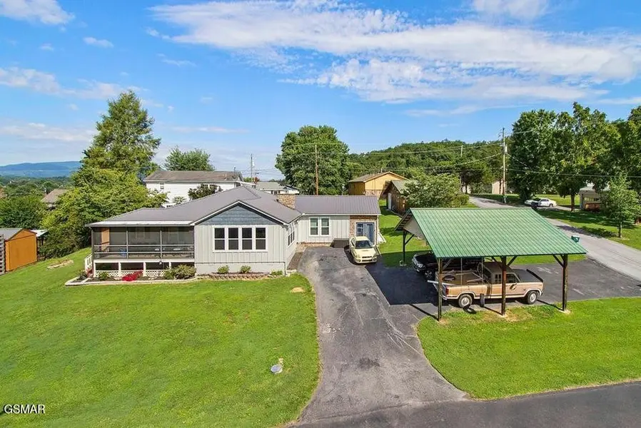 3310 Winston Street, Pigeon Forge, TN 37863