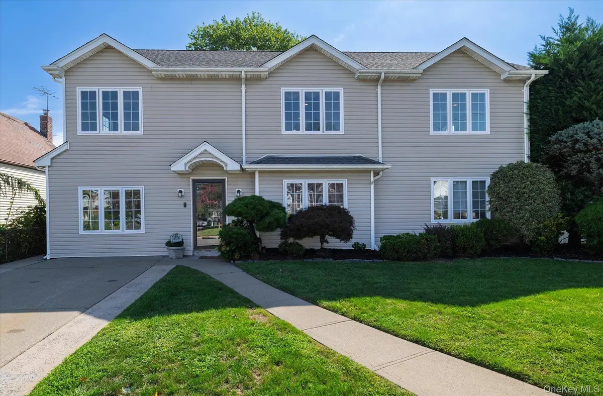 729 Arcadian AVE, Valley Stream, NY 11580