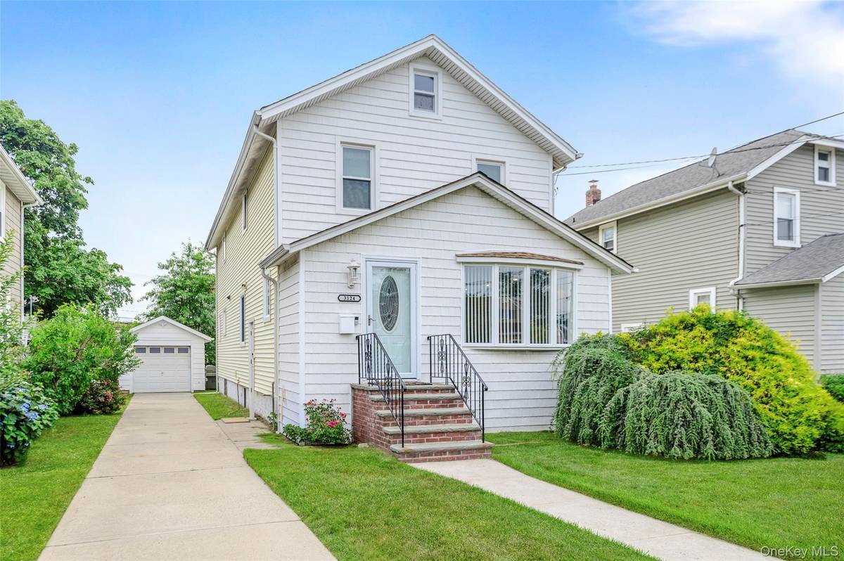 3124 Ralph AVE, Oceanside, NY 11572