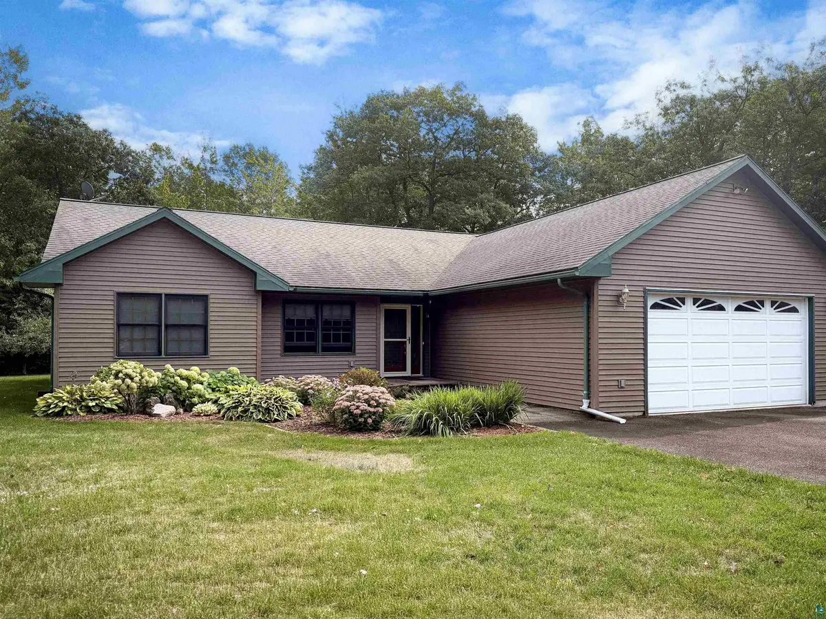 84830 Old San Rd, Bayfield, WI 54814