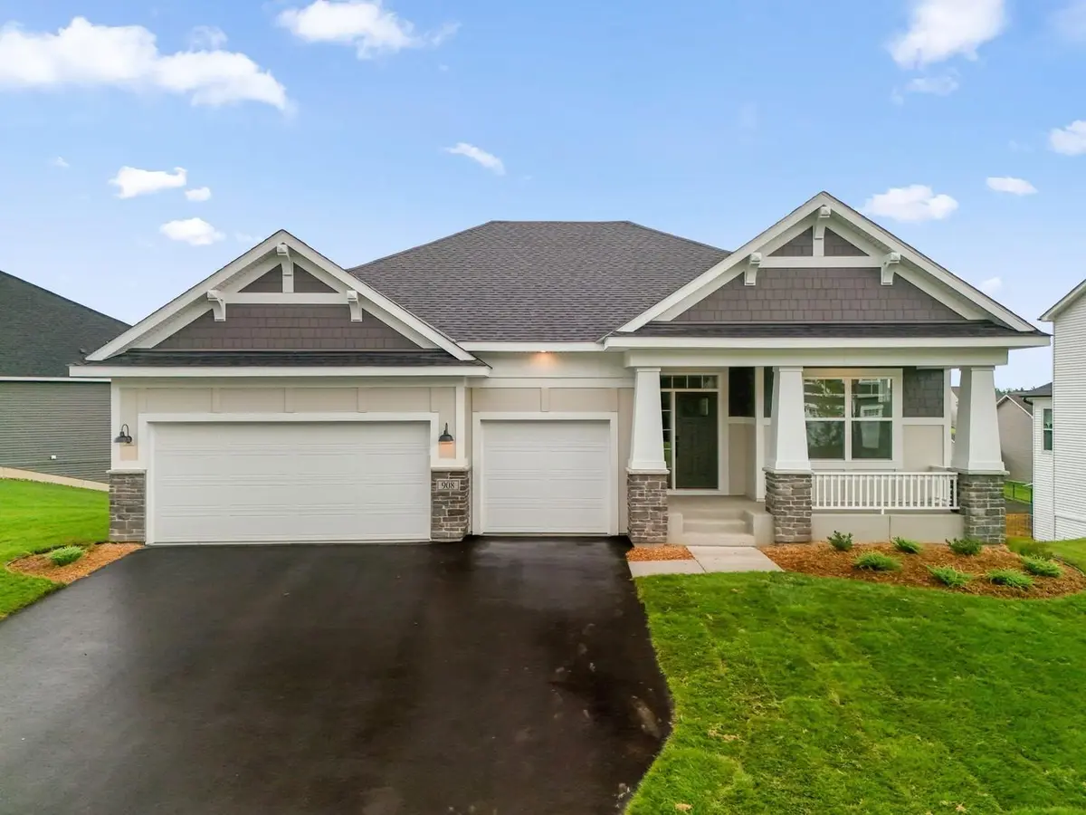 908 Big Woods DR, Delano, MN 55328