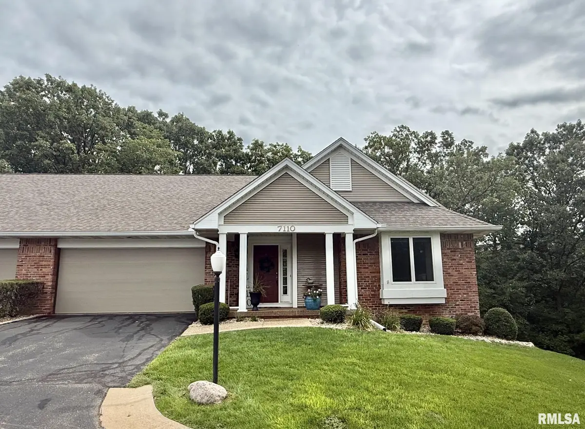 7110 N WINDCHIME CT #4, Peoria, IL 61614