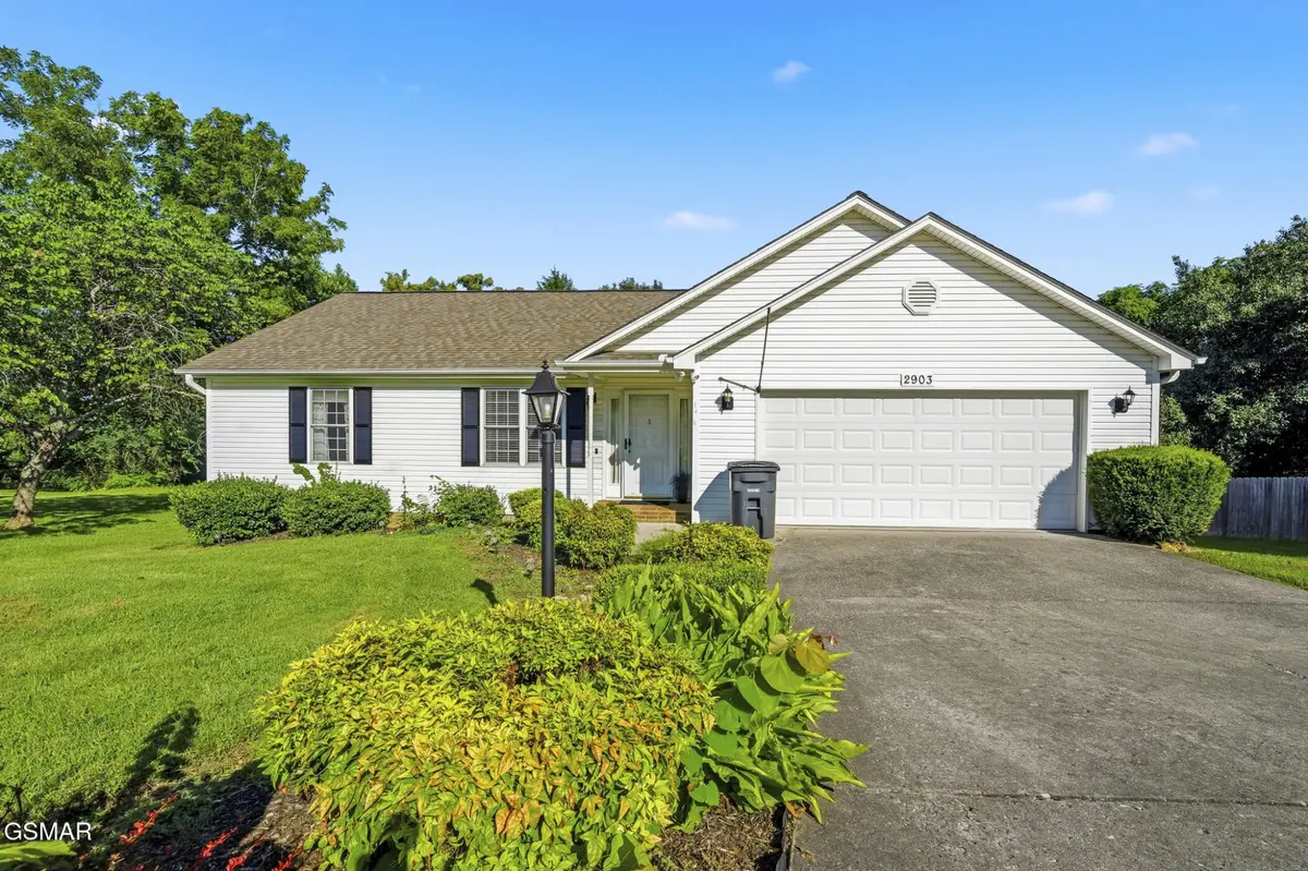 2903 Large Oak Lane, Knoxville, TN 37921