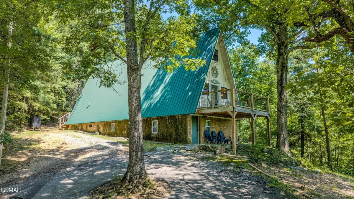 1146 Pine Mountain Road, Sevierville, TN 37862