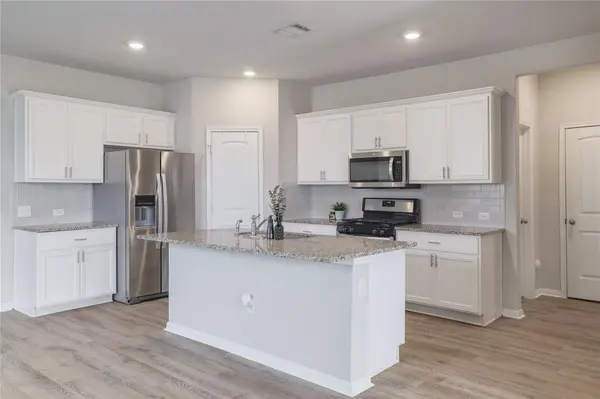 445 Shiner LN, Georgetown, TX 78626