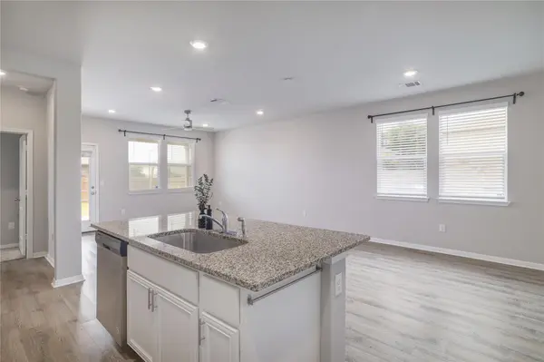 445 Shiner LN, Georgetown, TX 78626