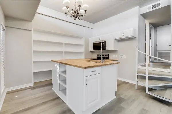 5918 Lago Vista WAY #D33, Lago Vista, TX 78645