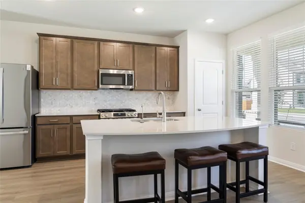 124 Barret DR, Liberty Hill, TX 78642