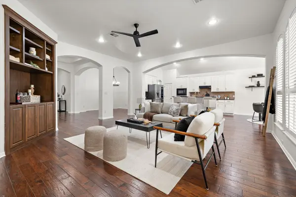 10421 Hansa DR, Austin, TX 78739