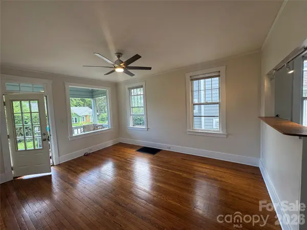 200 Courtland PL, Asheville, NC 28801