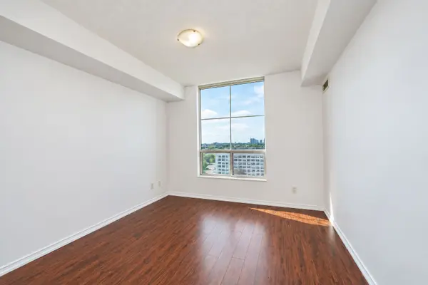 8 Rosebank DR #15G, Toronto E11, ON M1B 5Z3