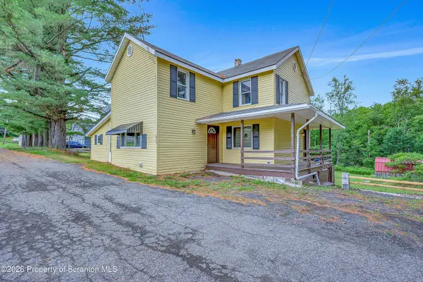 623 Hillside ST, Richmondale, PA 18421