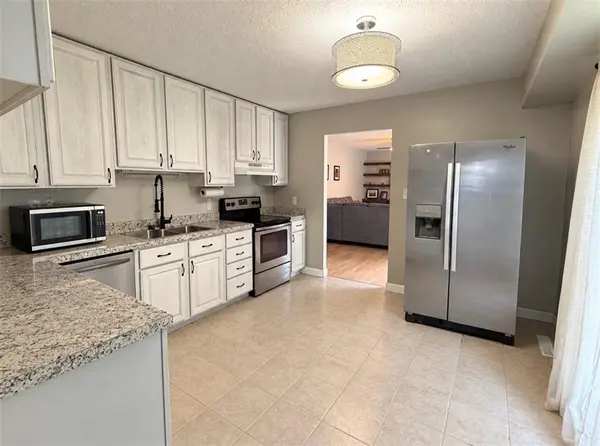 424 Lisa LN, Maryville, MO 64468