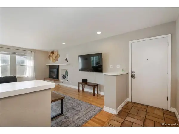 991 E Cottonwood, Centennial, CO 80121