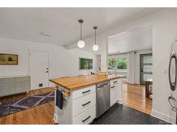5910 Estes, Arvada, CO 80004