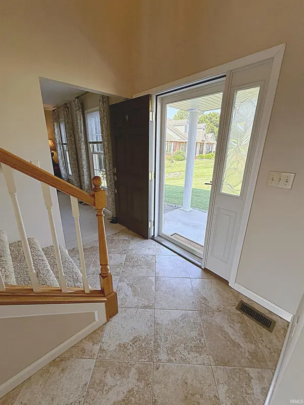 847 W Graham LN, Washington, IN 47501