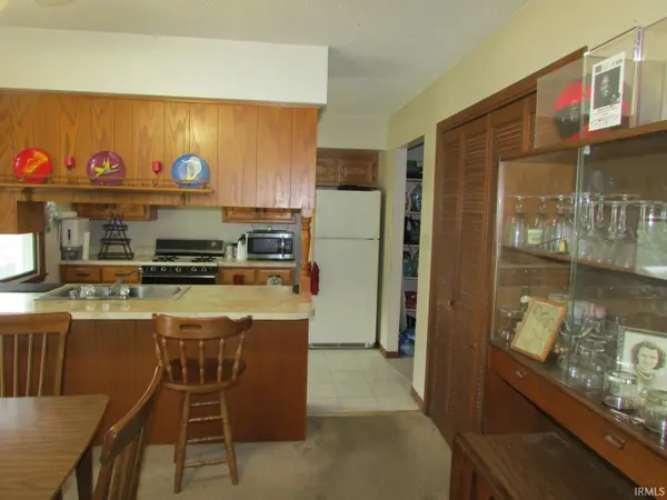 3150 E Meadowood LN, Columbia City, IN 46725