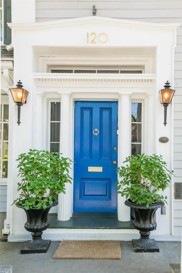 120 Saint James ST, Kingston, NY 12401