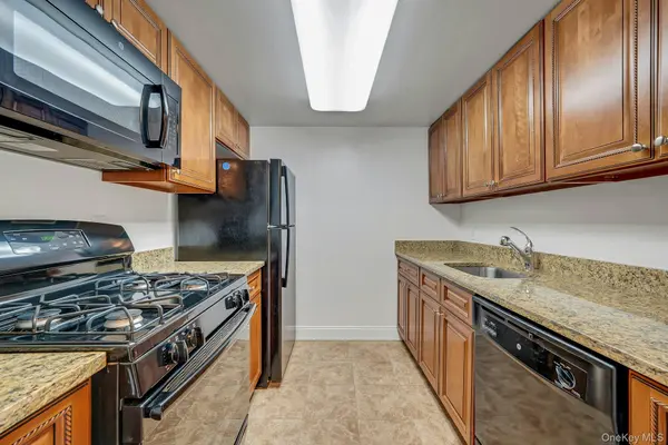 2 Park AVE #2C, Eastchester, NY 10709