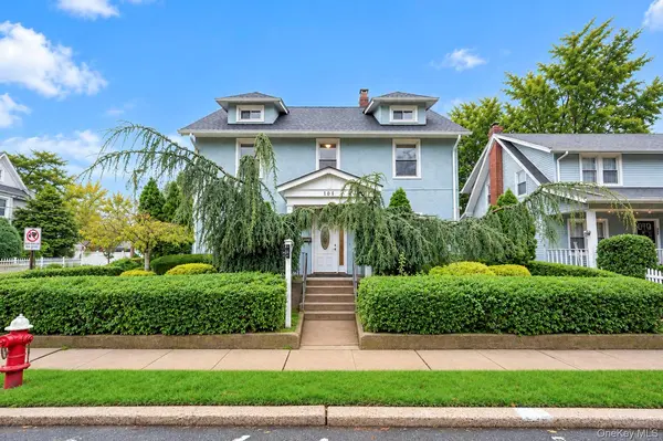 108 Hempstead AVE, Lynbrook, NY 11563