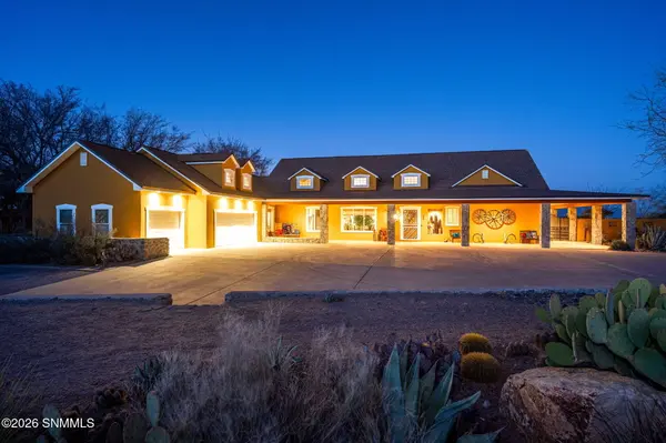 2561 Mesilla Hills DR, Las Cruces, NM 88005