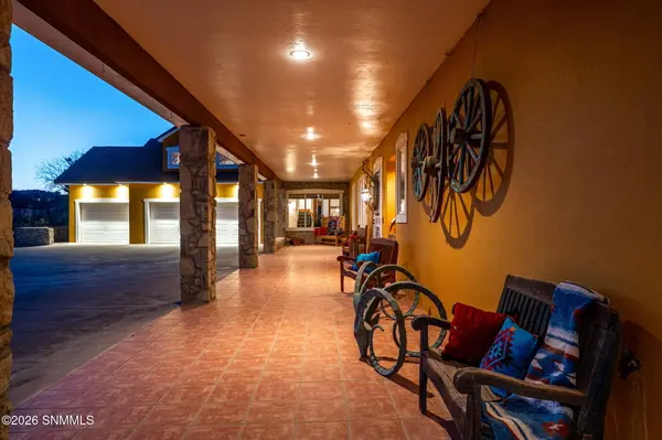 2561 Mesilla Hills DR, Las Cruces, NM 88005