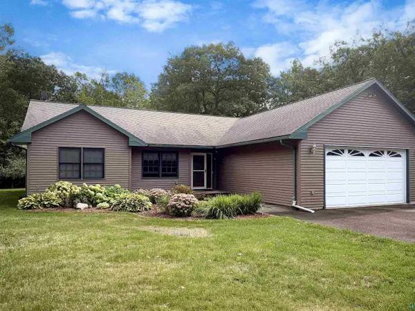84830 Old San Rd, Bayfield, WI 54814