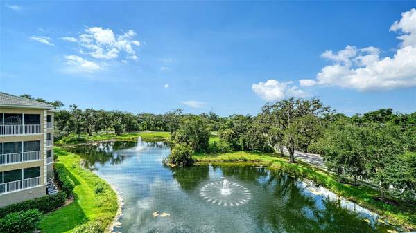 5122 MANORWOOD DR #4B, Sarasota, FL 34235