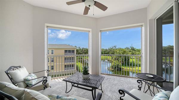 5122 MANORWOOD DR #4B, Sarasota, FL 34235