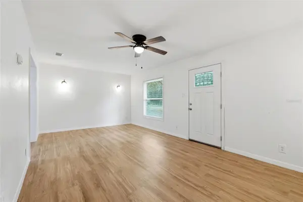 924 MALTAS AVE, Interlachen, FL 32148