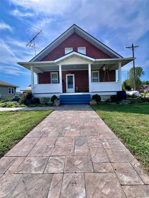202 E Jefferson AVE, Owensville, MO 65066