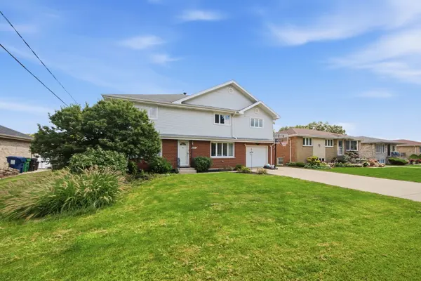 7211 Stickney AVE, Bridgeview, IL 60455
