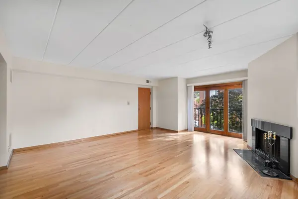 812 S Miller ST #2S, Chicago, IL 60607