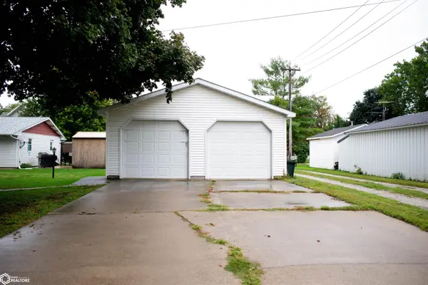 407 NE 3rd ST, Greenfield, IA 50849