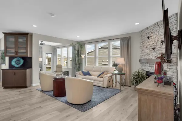 14194 Epperson CIR NE, Prior Lake, MN 55372