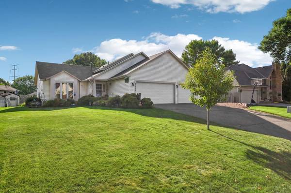 7459 Jeffery LN S, Cottage Grove, MN 55016