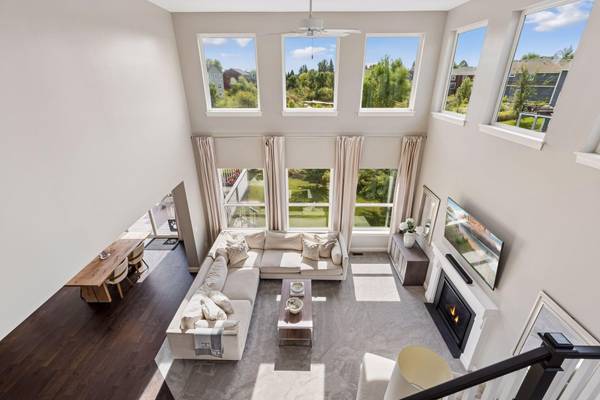 4061 San Vitero CIR, Chaska, MN 55318