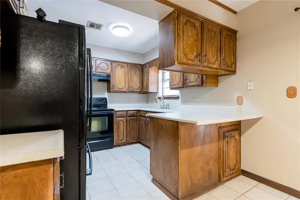 110 Peggy DR, Elk City, OK 73644