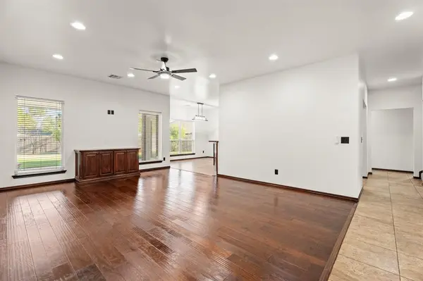 10925 NW 118th ST, Yukon, OK 73099