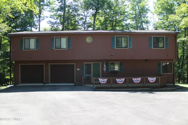 23 Aquarius LN, Lake Ariel, PA 18436