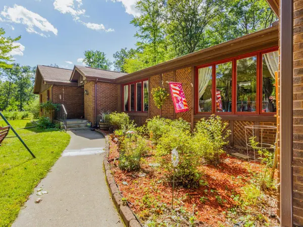 2359 WOODVIEW LN, Marinette, WI 54143